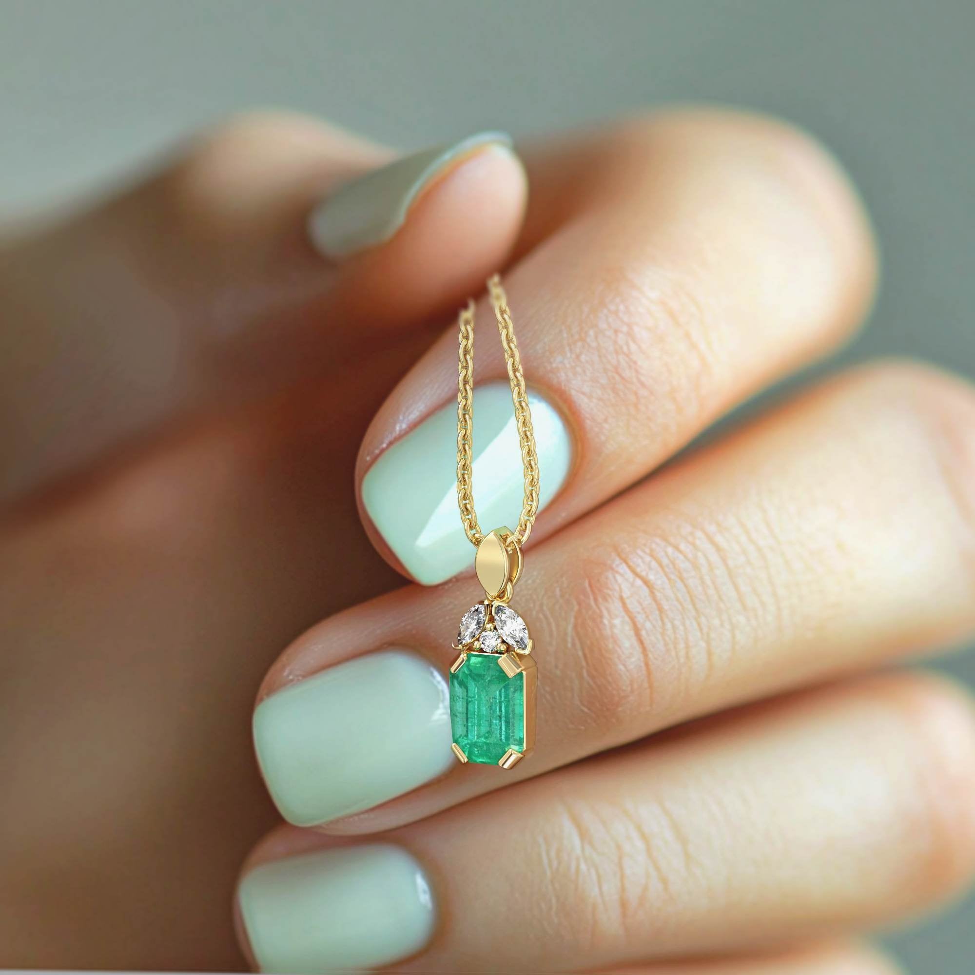 שרשרת קאפרי- תליון משובץ אמרלד ויהלומים