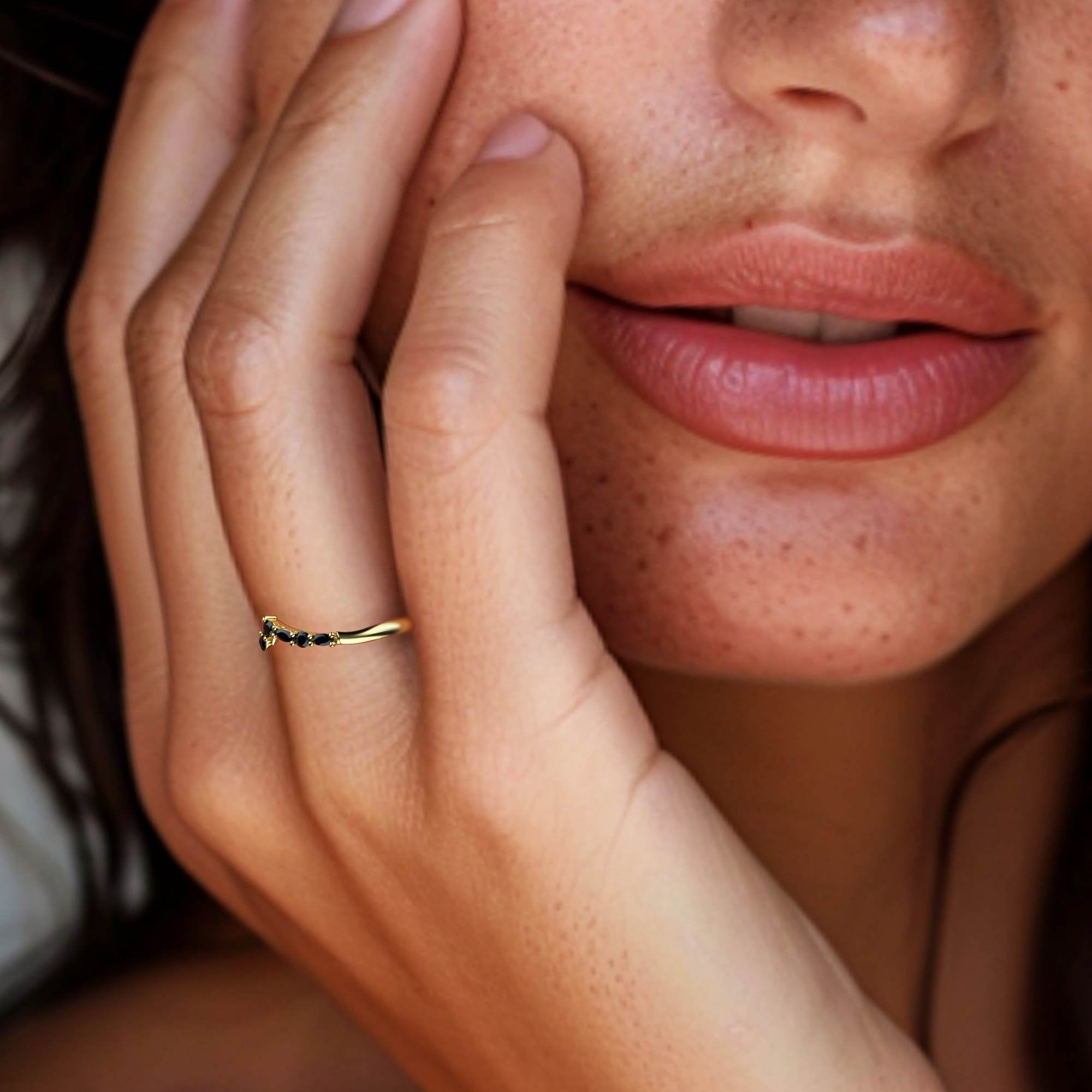 Victory V ring set with diamonds and natural rubies