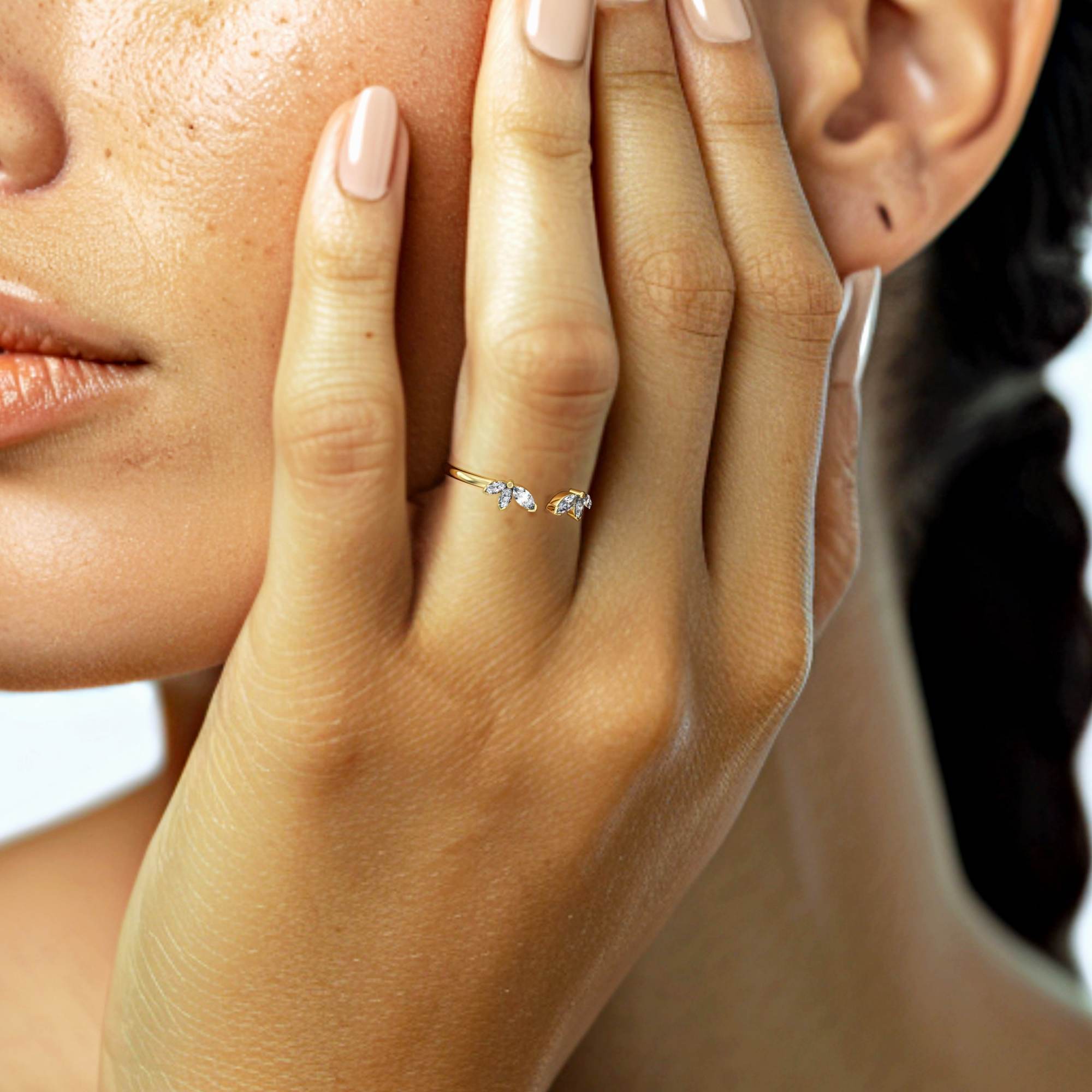 טבעת לוטוס פתוחה- טבעת יהלומים פתוחה בשיבוץ יהלומי מרקיזה