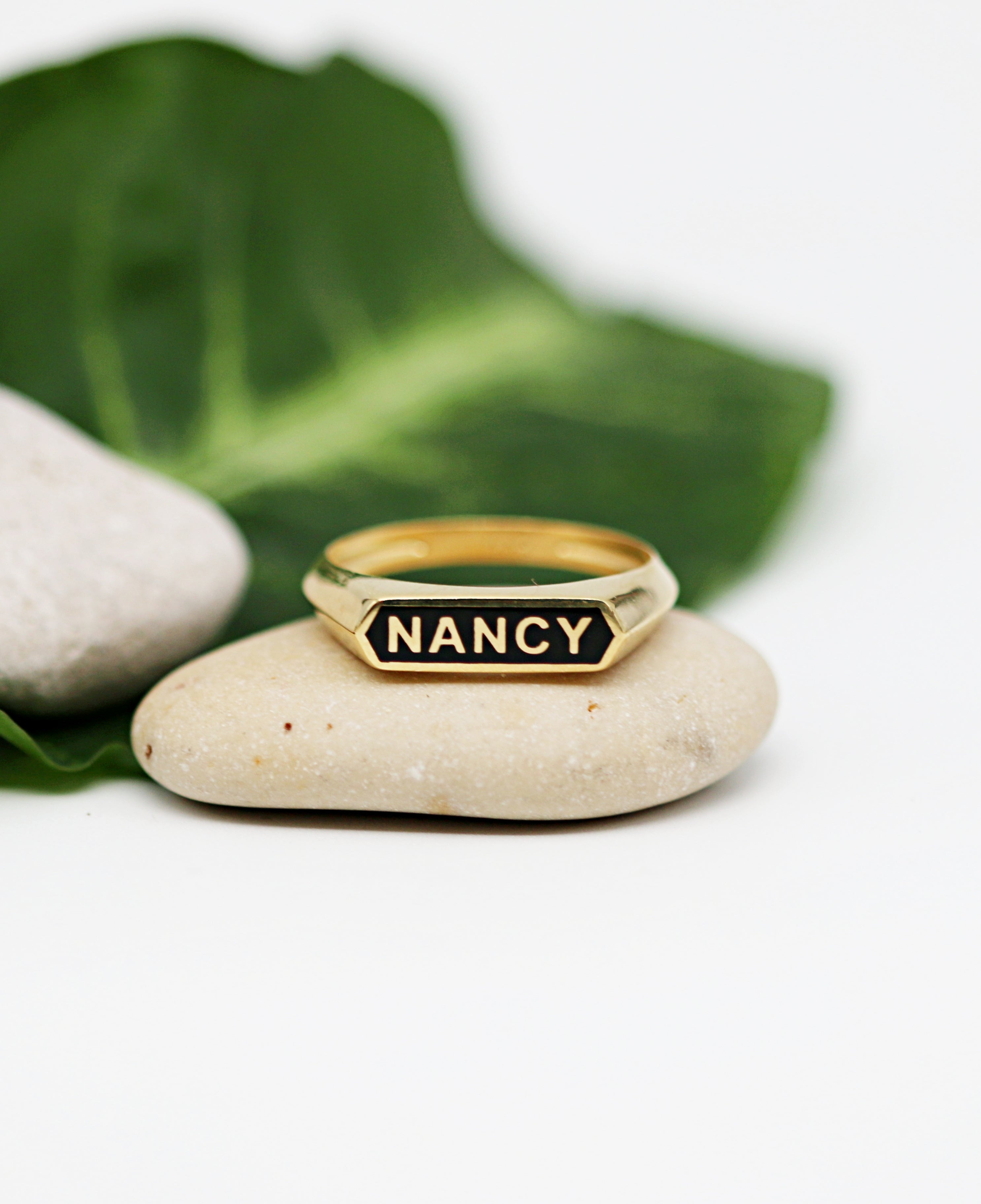 טבעת "חותם אישי" - טבעת שם אמייל