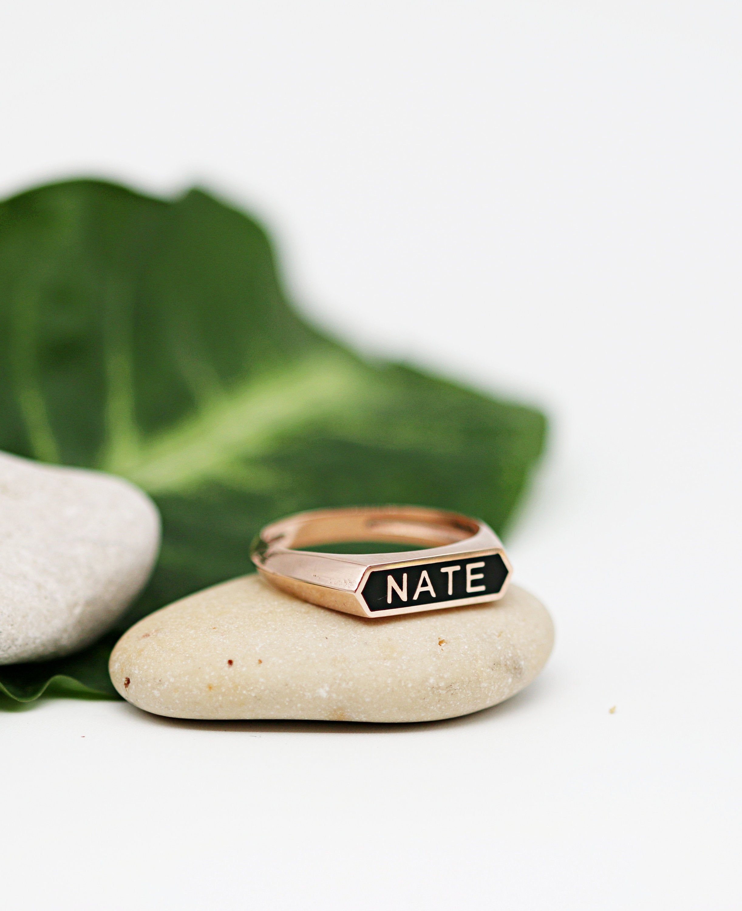 "Personal seal" ring - enamel name ring