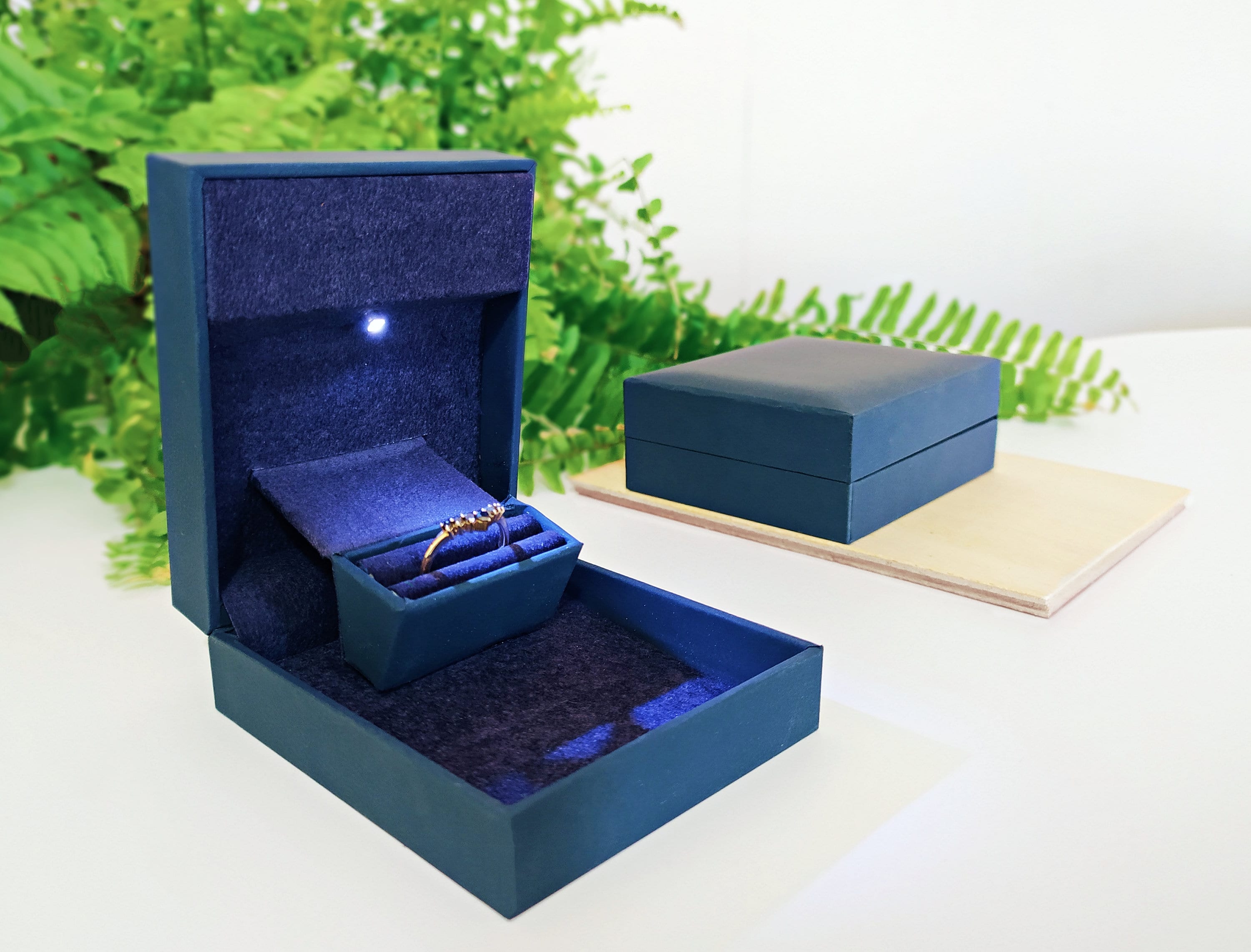 Cluster Emerald & peridot Ring | Minimalist Diamond Ring | Dainty Cluster Ring | Multi Stone Gold Ring | 14k Cluster Ring | Rose Dainty Ring