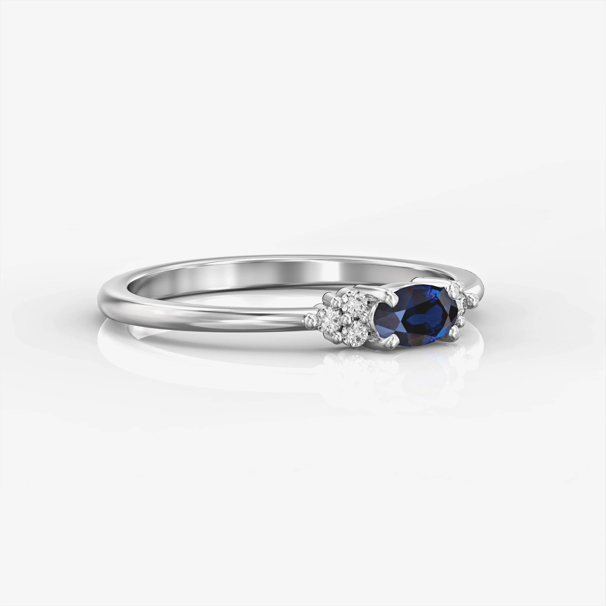 Bella ring - ring set with Bella sapphires and diamonds 