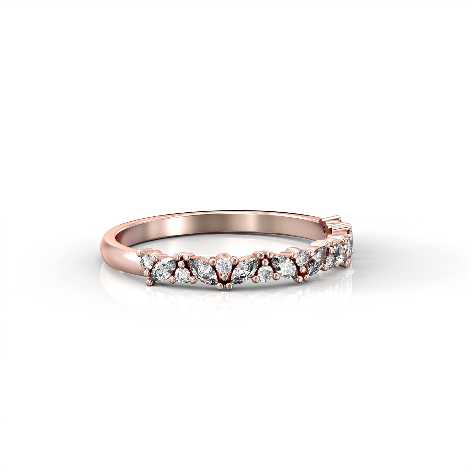 Lotus ring - set with diamonds 