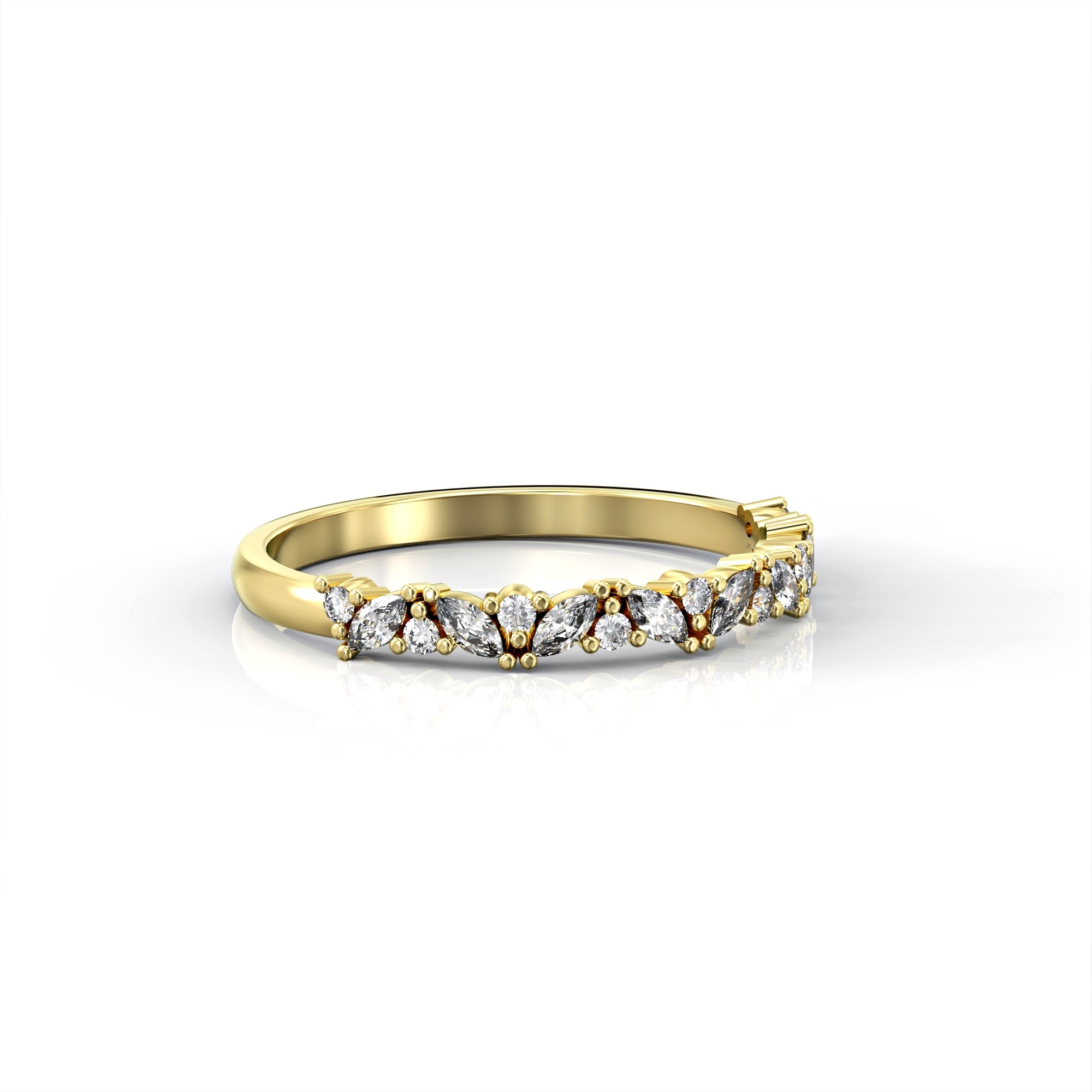 Lotus ring - set with diamonds 