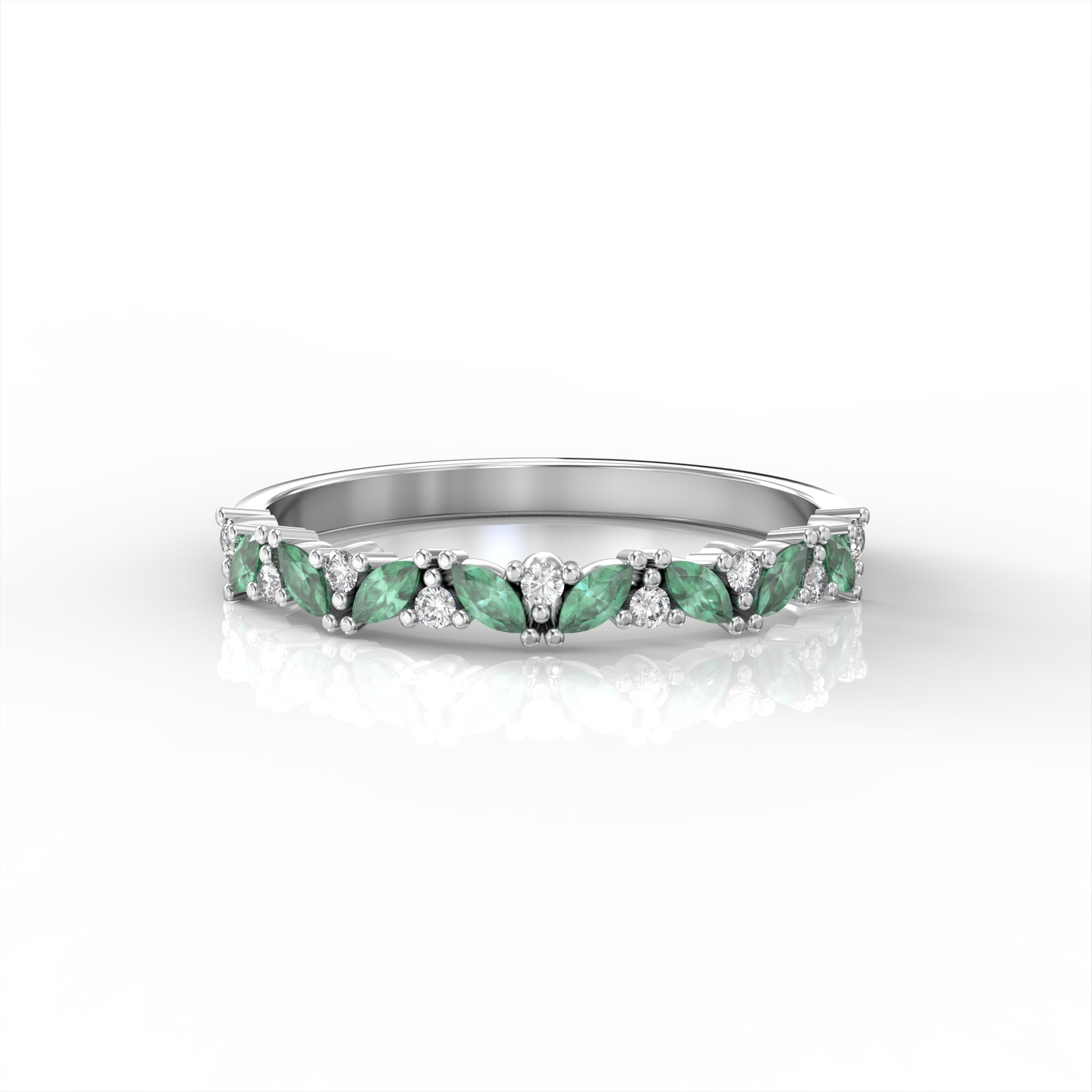 Lotus ring - marquise emerald and diamonds 