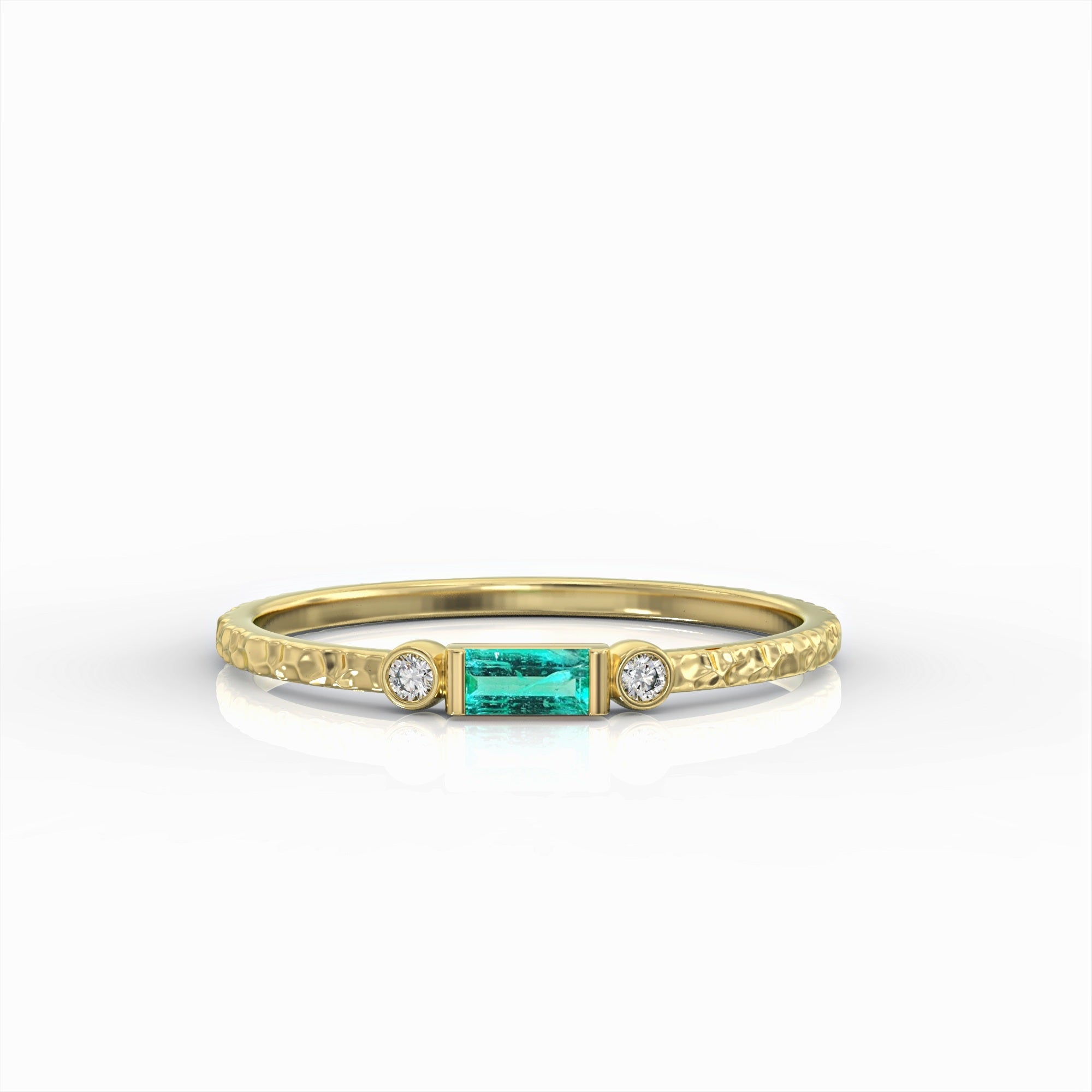 Marseille ring - an embossed ring combined with diamonds and emeralds