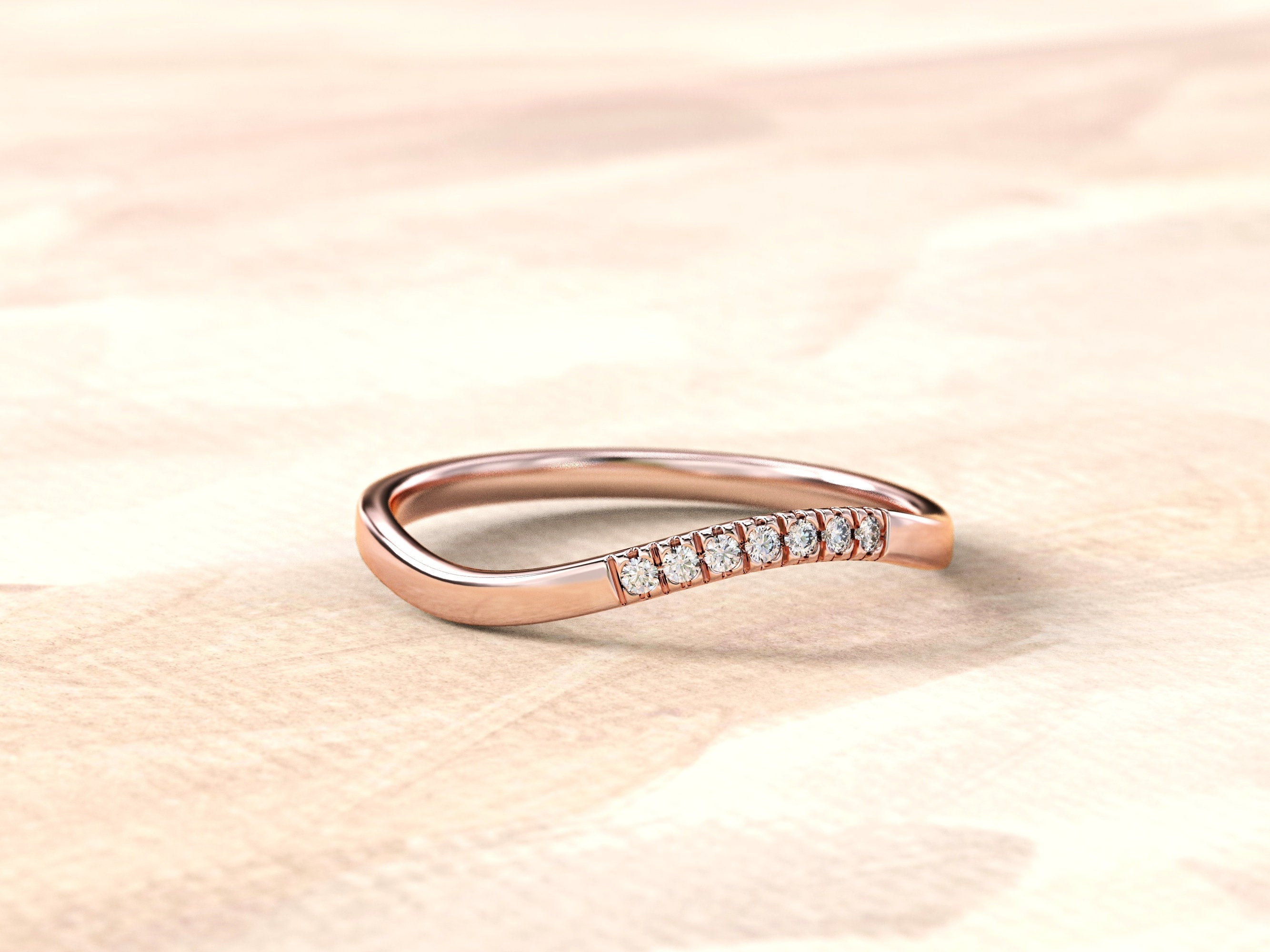 Curved Wedding Band | Curved Diamond Ring | Minimalist V Ring | Dainty Curved Ring | 14k or 18k Solid Gold V Ring | Simple Curved Gold Ring