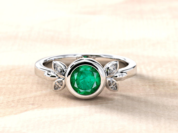 Emerald Engagement Ring | Emerald Wedding Band | Gemstone Engagement Ring | Dainty Engagement Ring | Gemstone Wedding Band | Bezel Ring Gold