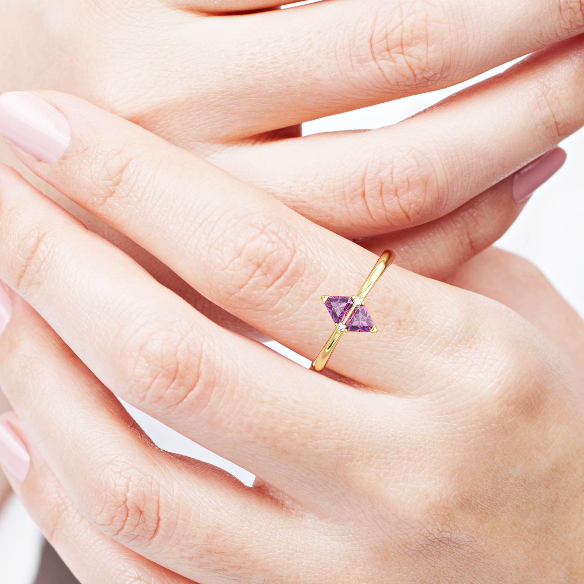 Triangle "nougat" ring - rhodolite and diamonds 