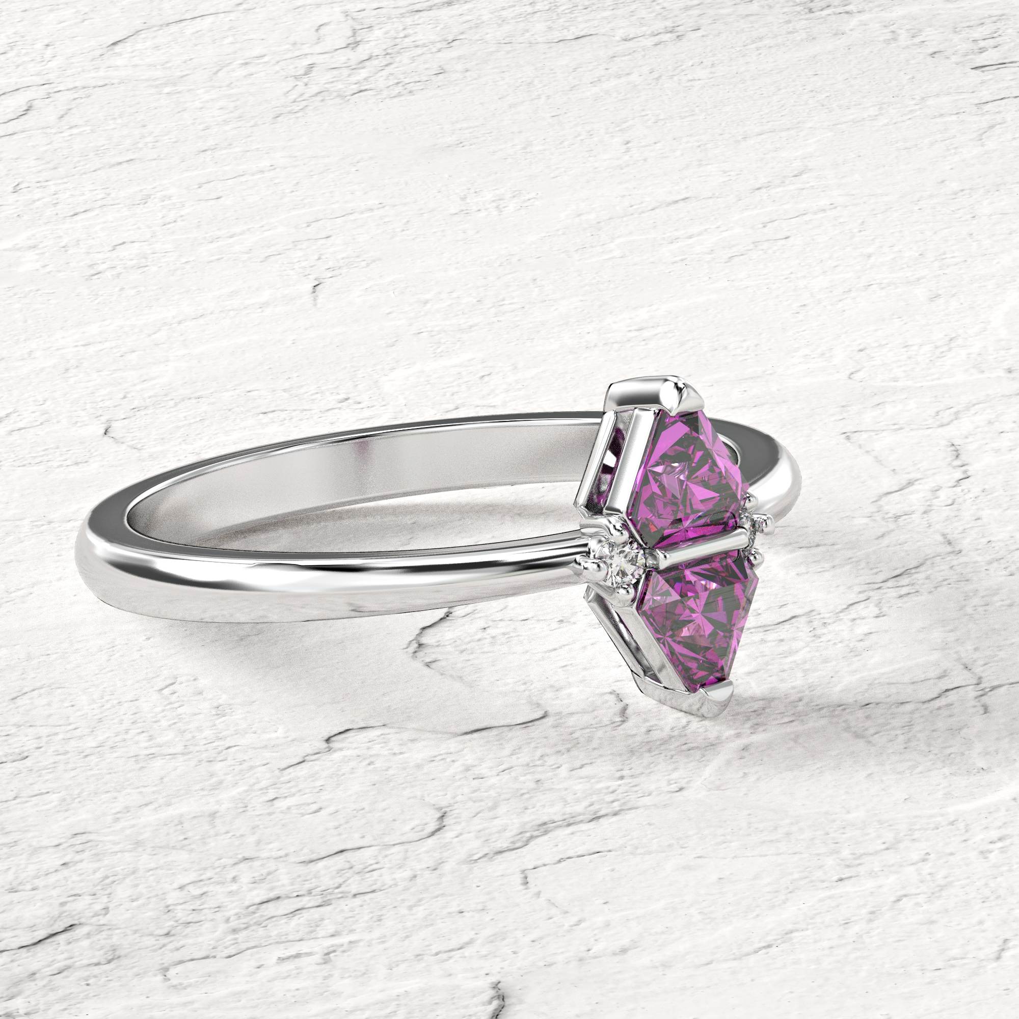 Triangle "nougat" ring - rhodolite and diamonds 