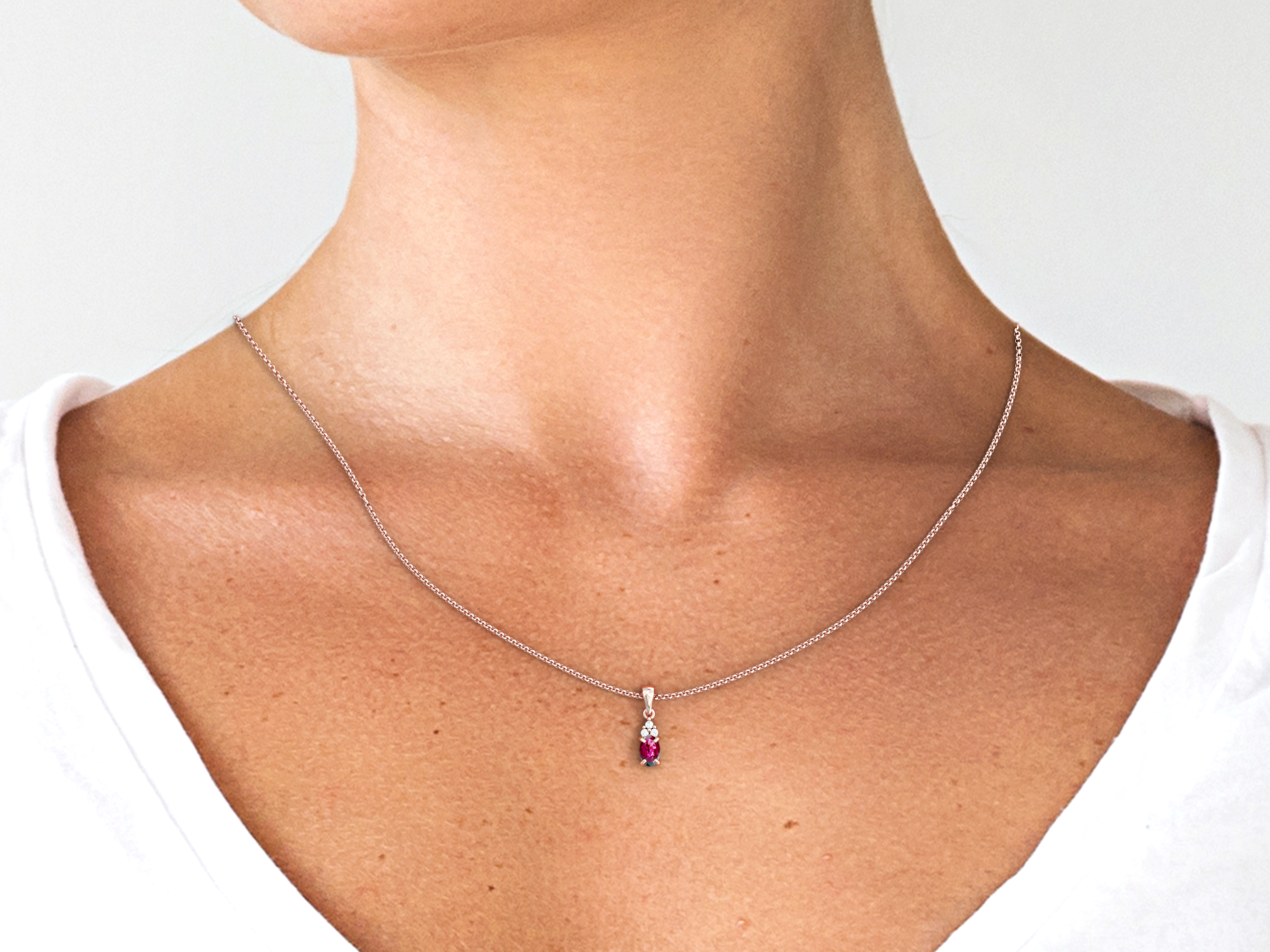 Petra necklace - oval ruby ​​and diamond pendant